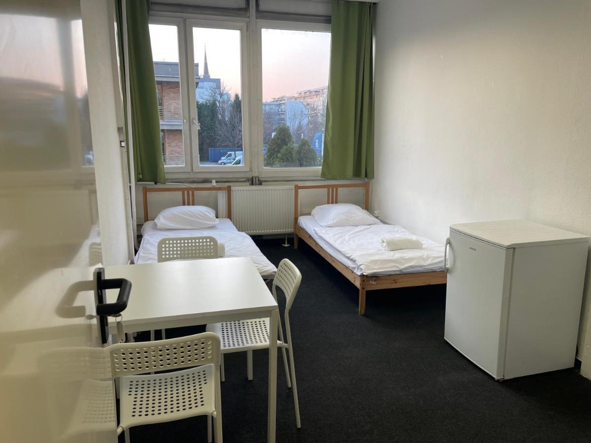 The College Group Hostel بودابست المظهر الخارجي الصورة