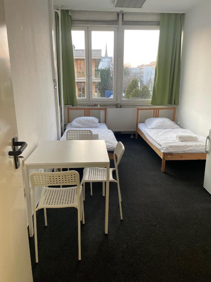 The College Group Hostel بودابست المظهر الخارجي الصورة